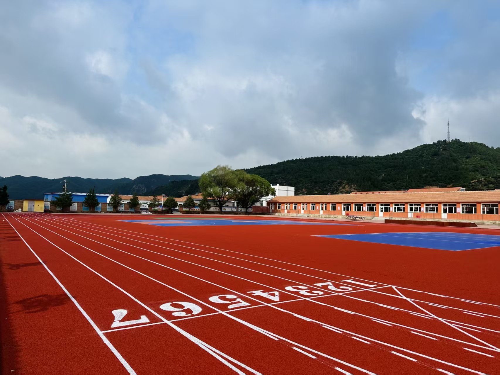 资阳市自结纹塑胶跑道学校塑胶跑道 - 排名